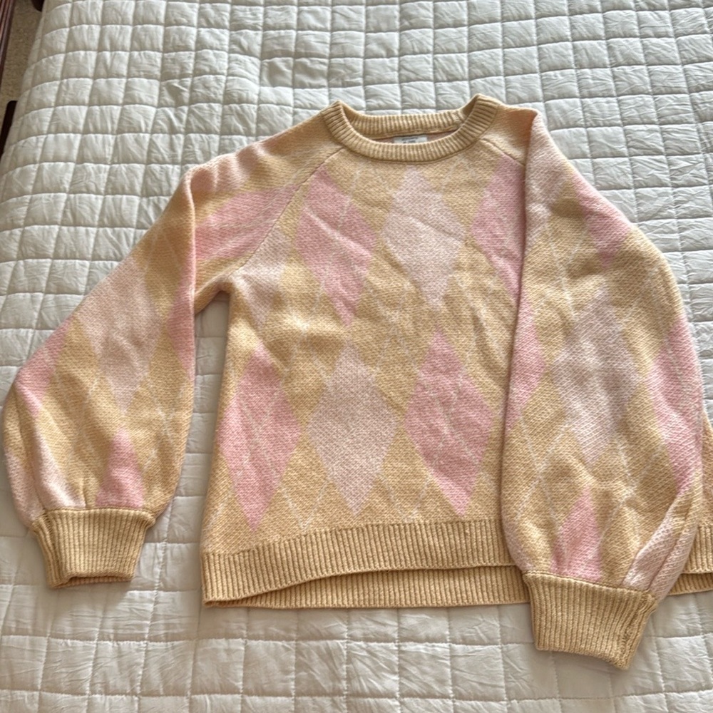 Crown and Ivy - Pink and Cream Argyle Women's Sweater